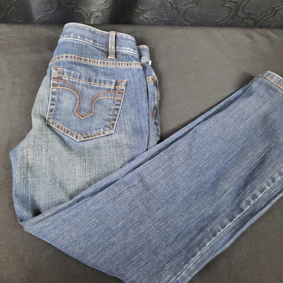 Loft curvy boot cut jeans Size 2P Blue - Picture 2 of 9